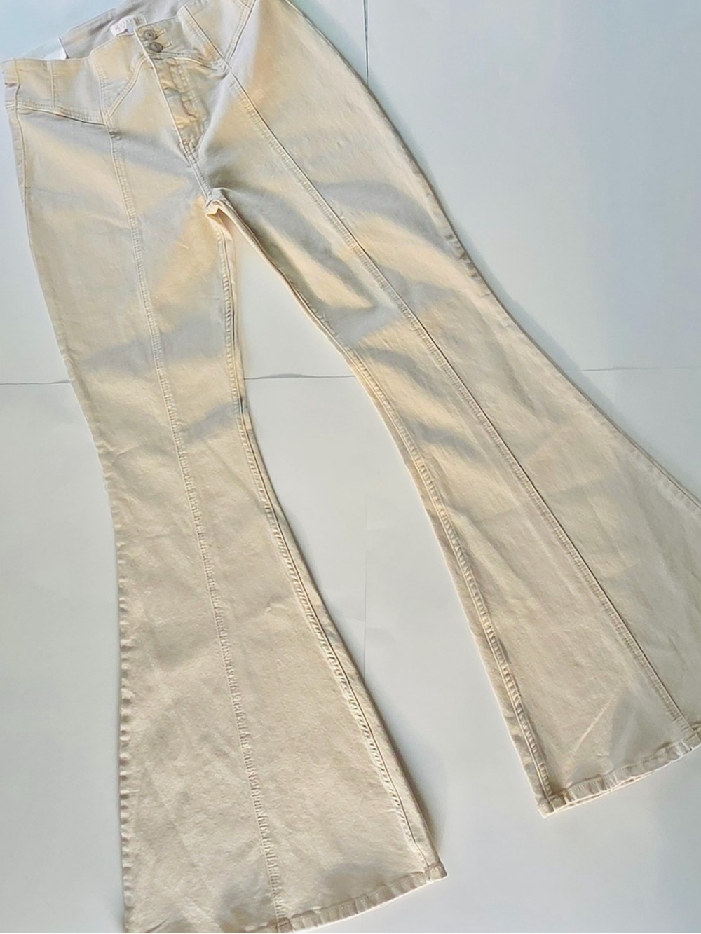 NWT Shyanne Ivory Flare Jeans Boot Barn 31x34 High Waisted Country Core Festival